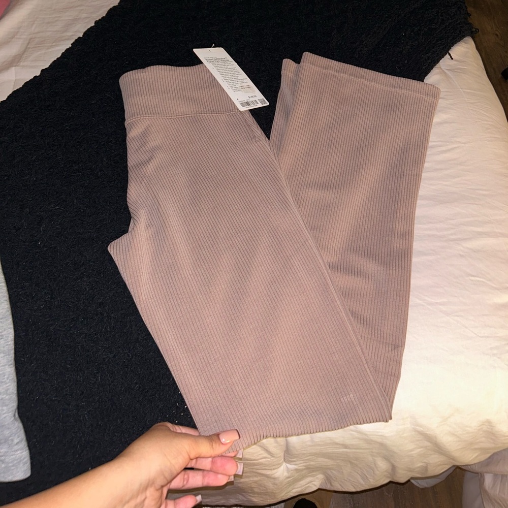 Lululemon Ribbed Flared Pants - Picture 6 of 11
